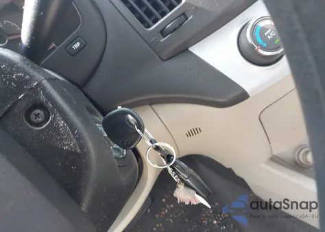 2008 Hyundai Elantra Gls/Se из США, поврежденный, VIN KMHDU46D98U512587